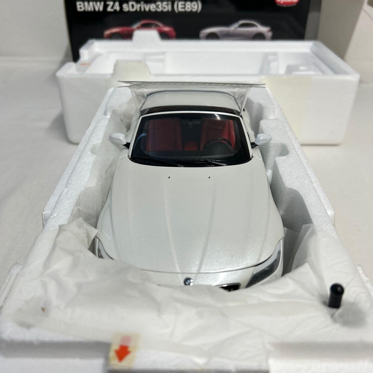 Amazon | 京商 1/18 Z4 sDrive35i E89 Brilliant White Metallic 