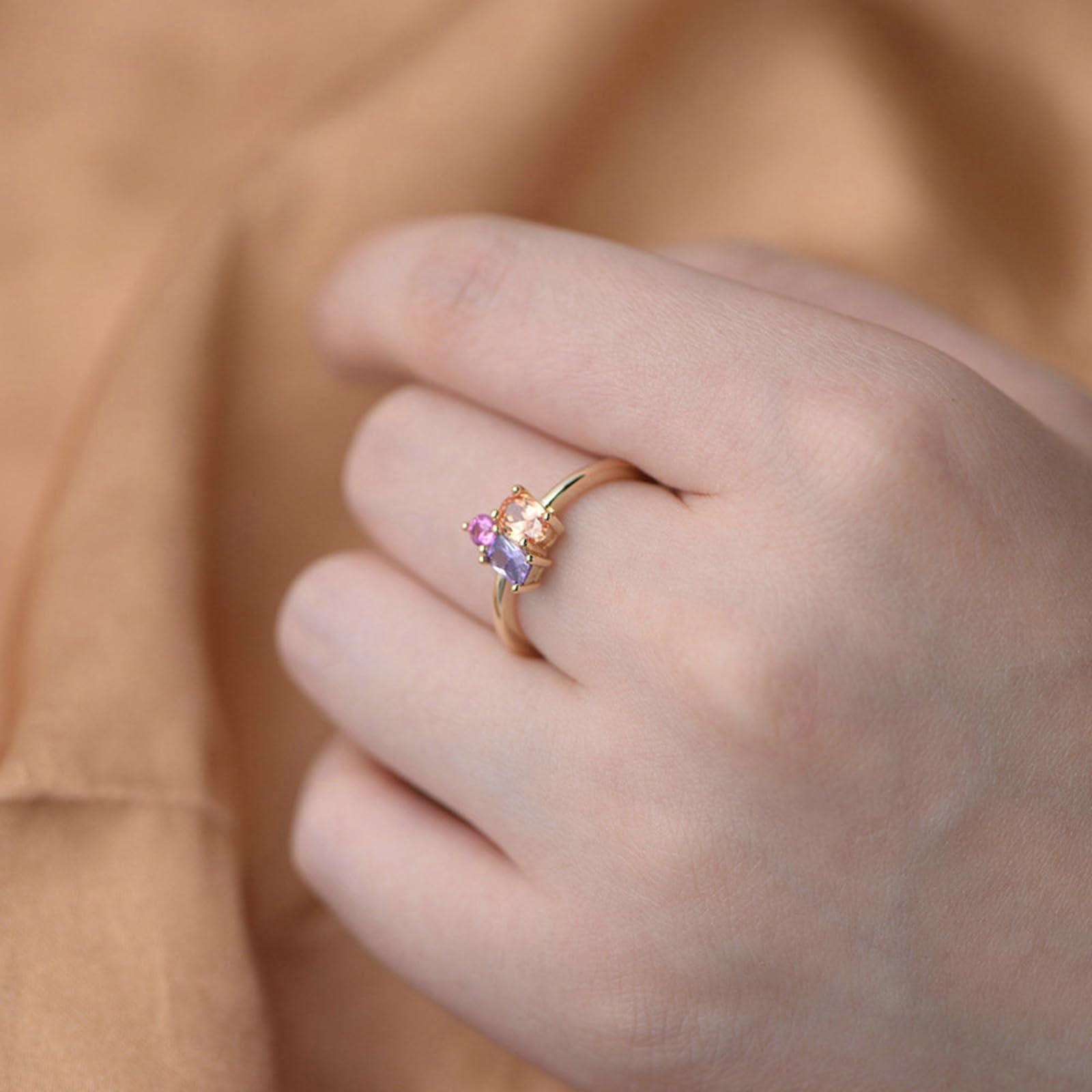Anillo de 30 aniversario para mujer, zafiro sintético y amatista, 3 piedras, anillos de oro amarillo de 18 quilates para mujer, oro amarillo de 9 quilates, 14 y 18 quilates, talla H 1/2-V 1/2