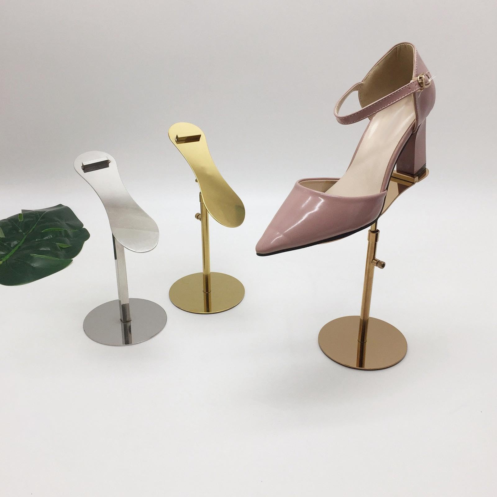 Schuhregal, Schuhpräsentation, Rutschfester Stahlständer für Sandalen Und Bekleidung Im Einzelhandel, Ladentheke, Silber
