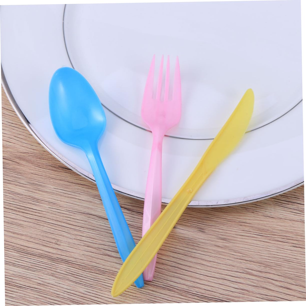 FOMIYES Stylish Bulk Box 18pcs Pink Party Cutlery Set Disposable Spoons Forks Knives for Boys and Girls Tea Desserts