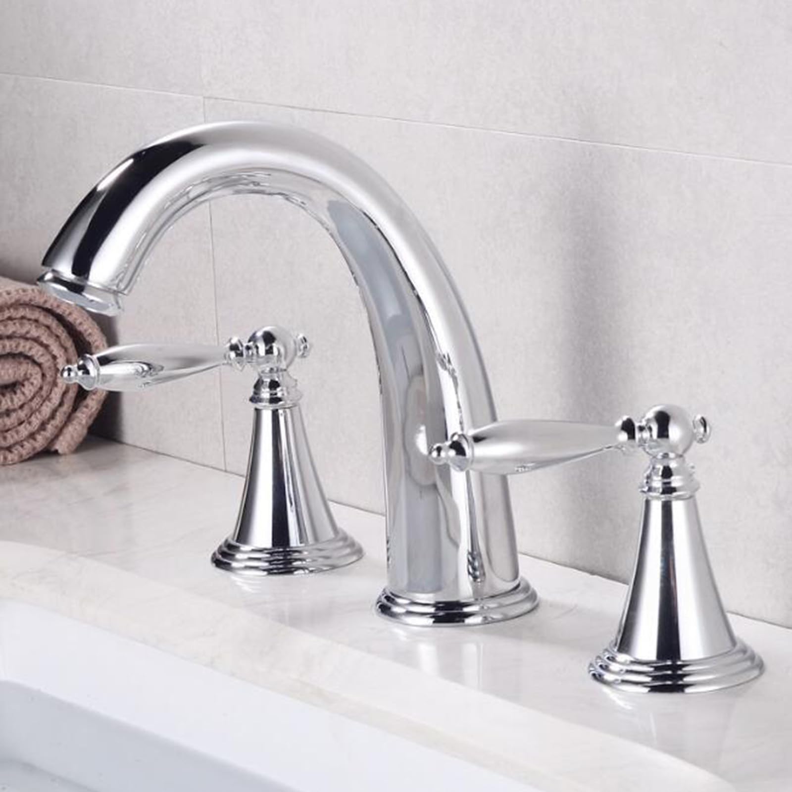 Mélangeur lavabo 3 trous en laiton pour remplacer un vieux robinet d'évier