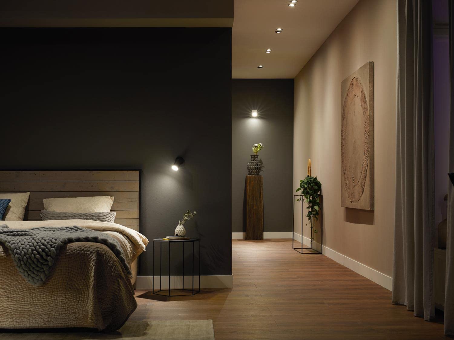 Philips Hue Pacchetto vantaggio - GU10 - con 4 Faretti LED - Luce bianca calda - Include Hue Interruttore Dimmer - Hue White