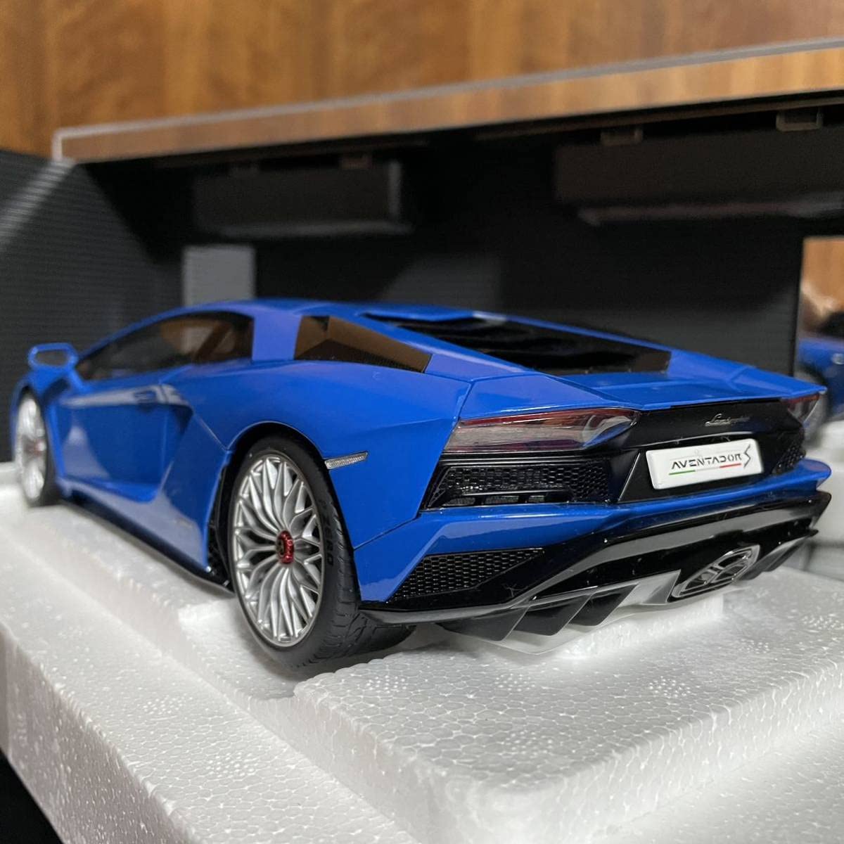 Amazon | オートアート 1/18 ランボルギーニ アヴェンタドール S