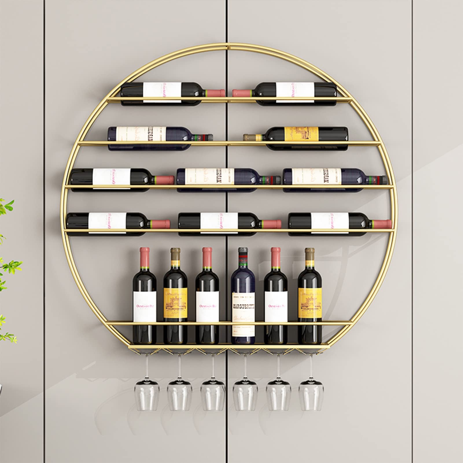 Casier à vin mural en métal doré pour sublimer vos soirées et apéritifs salon
