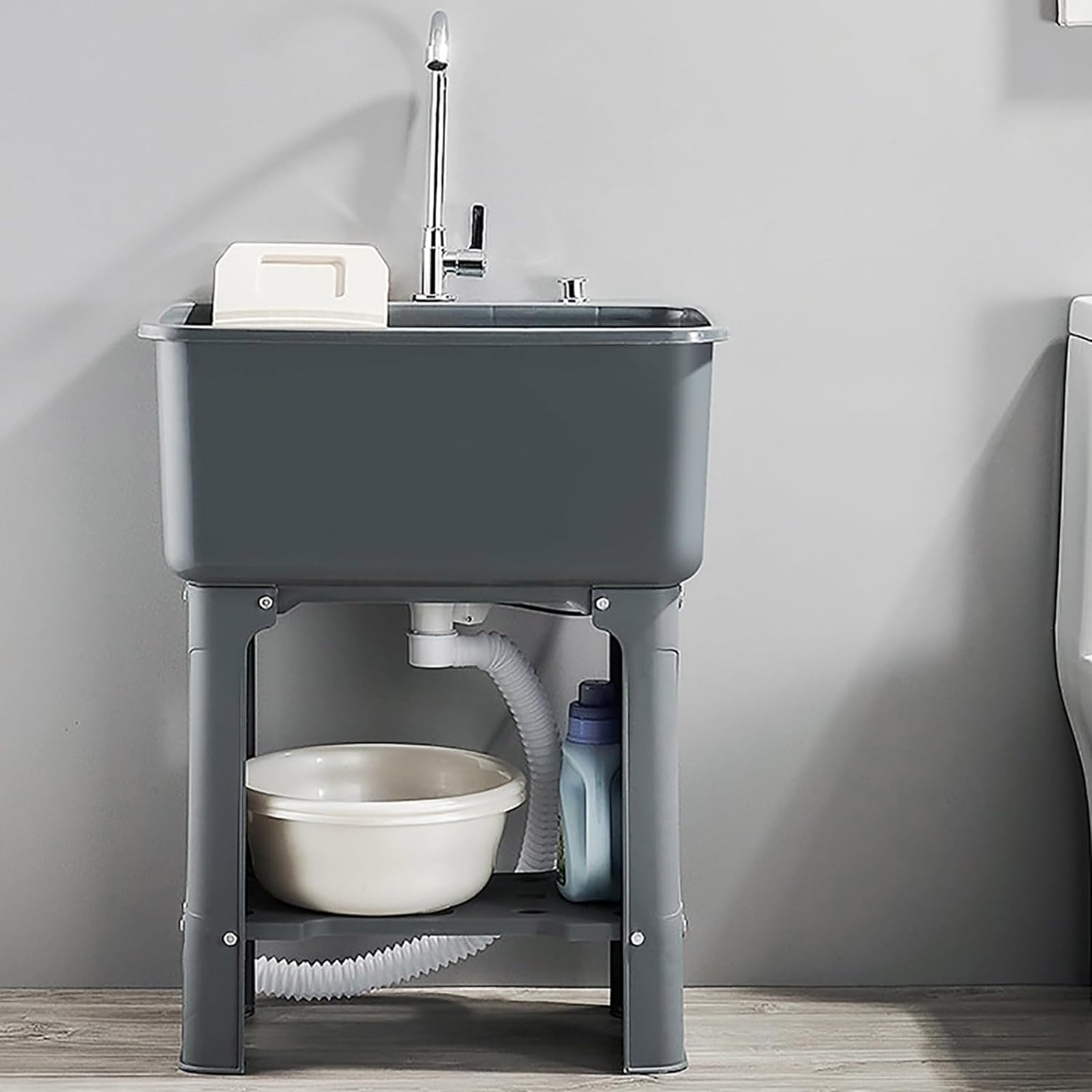 Cuve à lessive en plastique pour simplifier le nettoyage du linge en buanderie