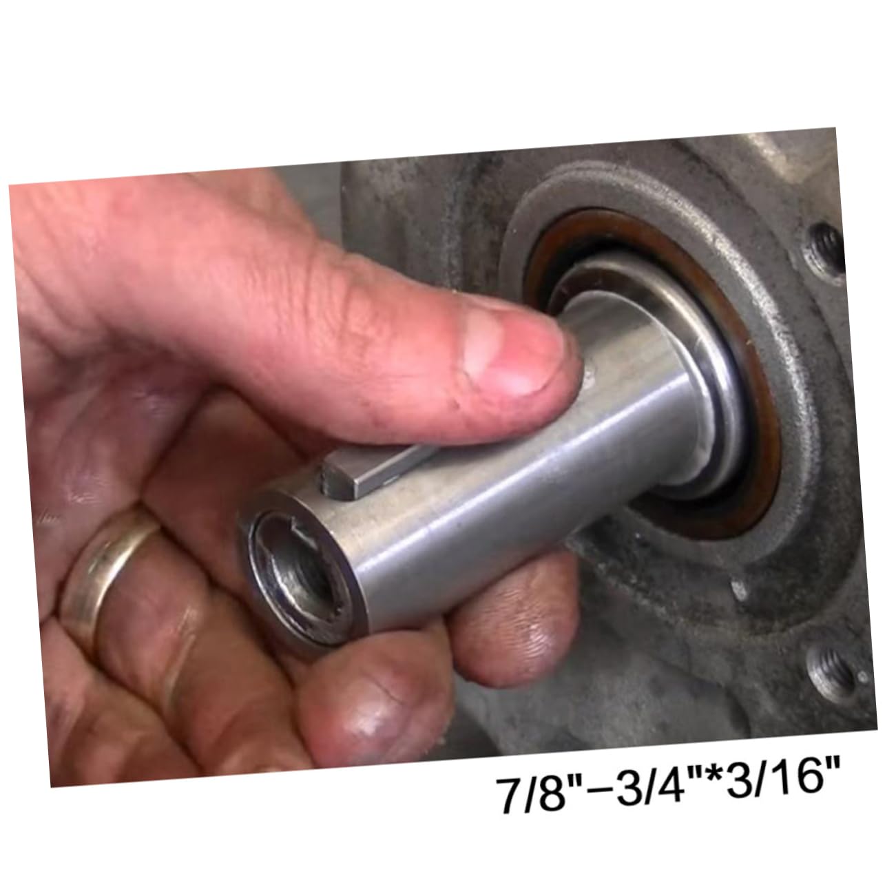 PRETYZOOM 7/8' Crankshaft Sleeve Bushing Sheave Key Reducer Sleeve Fit for 3/4' to 7/8' Axle Pulley