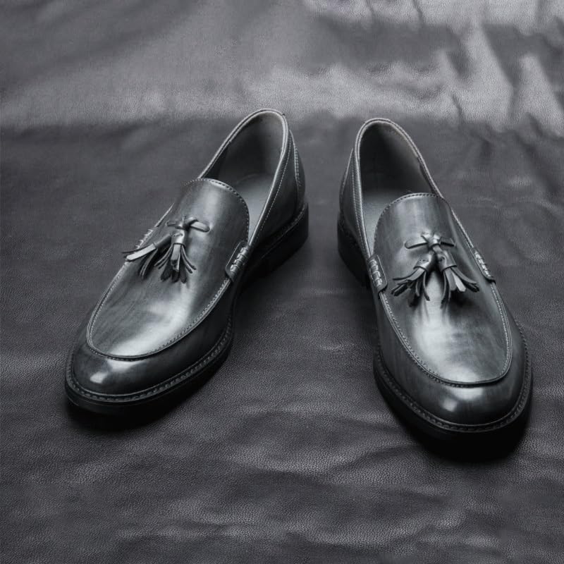 Leather Shoes for Men Casual Classic Loafers Men Dress Shoes Formal Oxford Office Wedding Shoes with Tassel Slip On Pointed Toe2