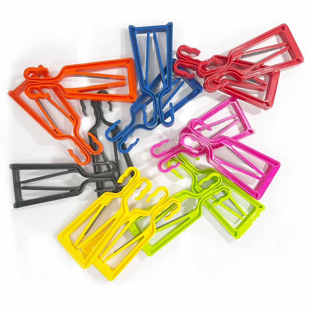 Système de porte skis et bâtons rapide et facile