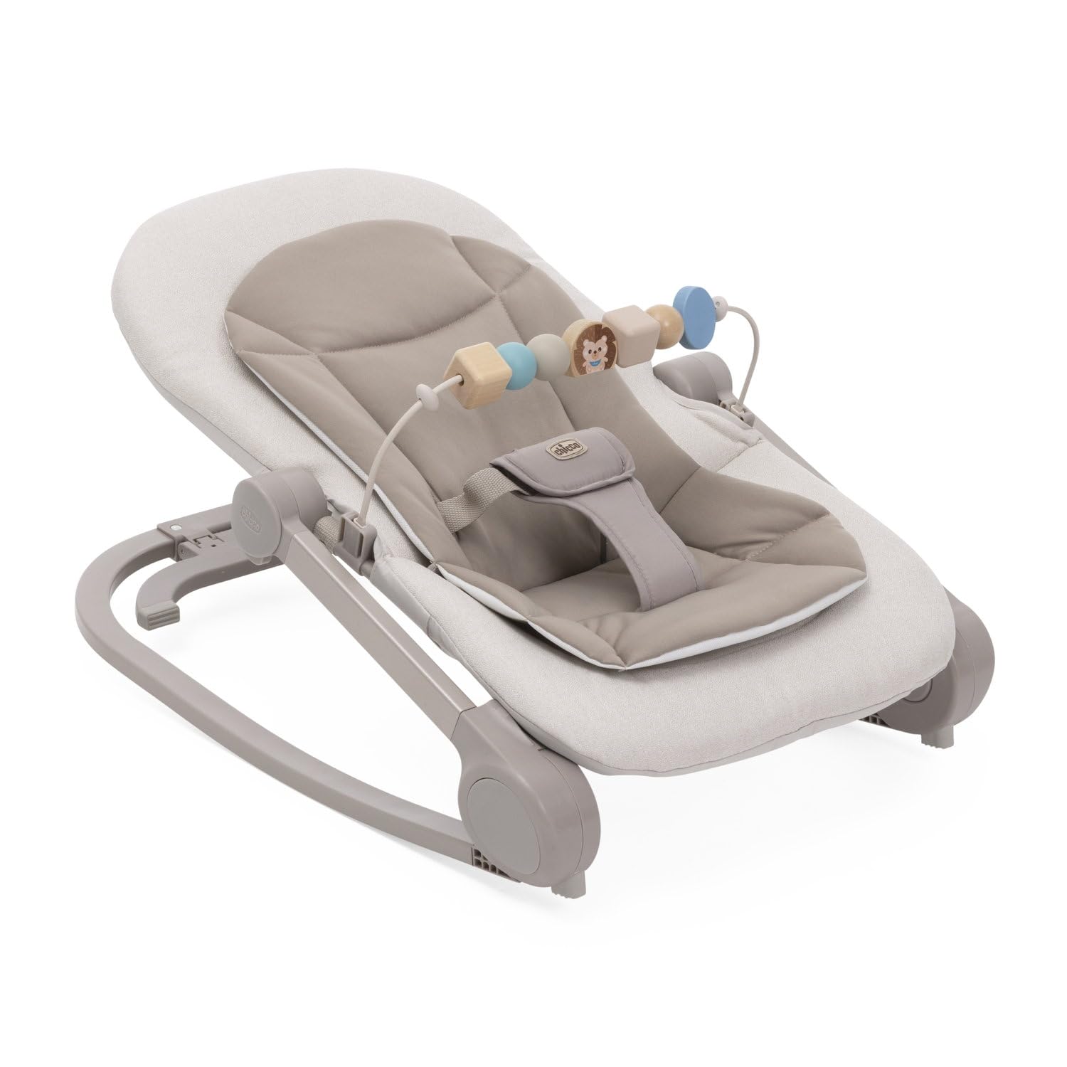 Chicco Transat Magia 2-en-1 : Transat Nouveau-né et Première Chaise jusqu’à 18 kg, Barre de Jeux avec Éléments en Bois, Mini Réducteur Inclus, Mode Balancelle ou Fixe et Dossier Réglable