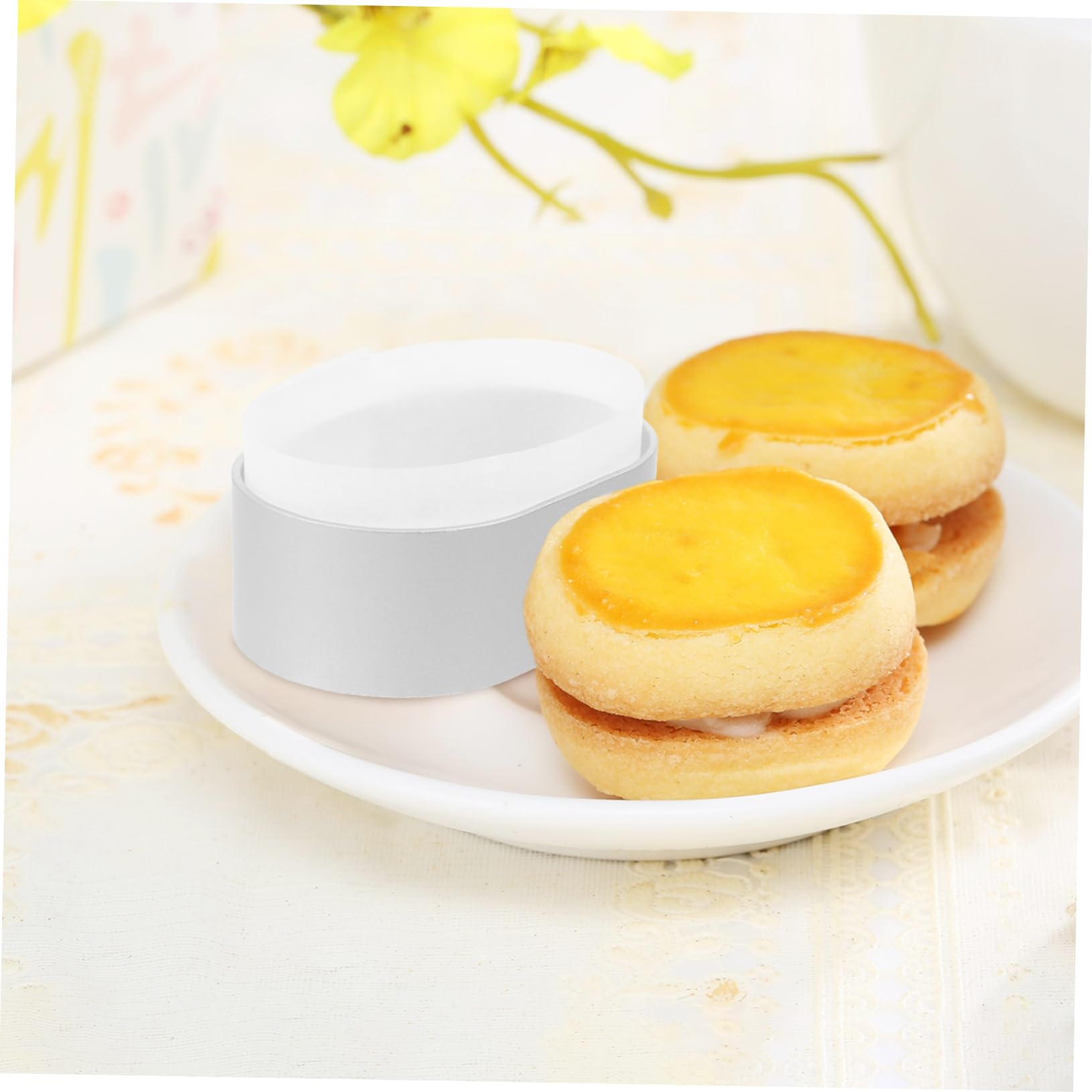 Oval Cake Baking Molds Aluminum Alloy Non Stick White
