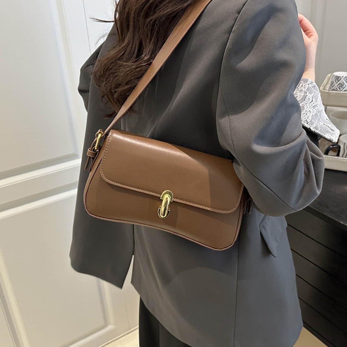 Women's Leather Shoulder Bag Crossbody Bags Small Tote Bag for Women - Image 3