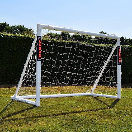 Amazon Exklusives Football Flick Tor – Allwetter – 70 mm extra Dickes uPVC – Fußballtor für Garten, integriertes Verriegelungssystem, 4 Größen (6 x 4, 8 x 4, 8 x 6, 12 x 6)