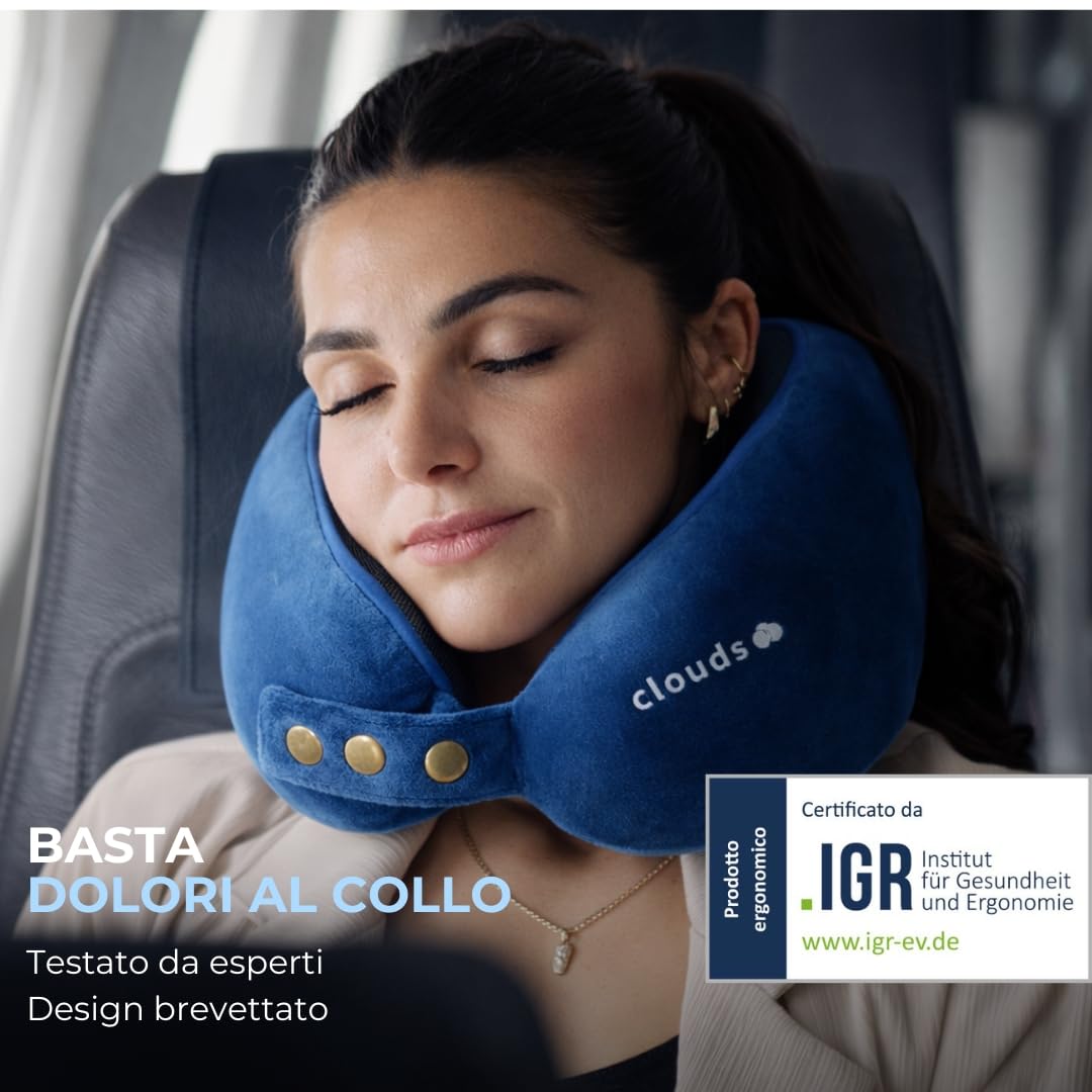 CLOUDS Almohada cervical para avión y coche, almohada de viaje ajustable de espuma viscoelástica en 2 tamaños para adultos, funda transpirable extrasuave, incluye bolsa de transporte (azul, S/M)