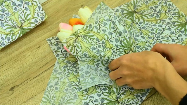 Save 10% - 20 Sheets Tissue Paper Gift Wrapping Green Blue