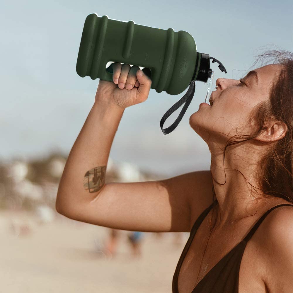 EKYLIP Half Gallon Water Bottle Large Gym Bottle 2.2 Liter with Case Water Jug with Lid Sports Water Bottle BPA Free Gym Water Bottle Suitable for Workouts,Athletes,Outdoor and Office