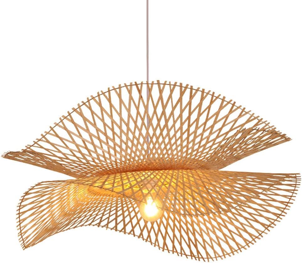 Chandelier en osier fait main idéal pour une ambiance bohème chaleureuse au salon