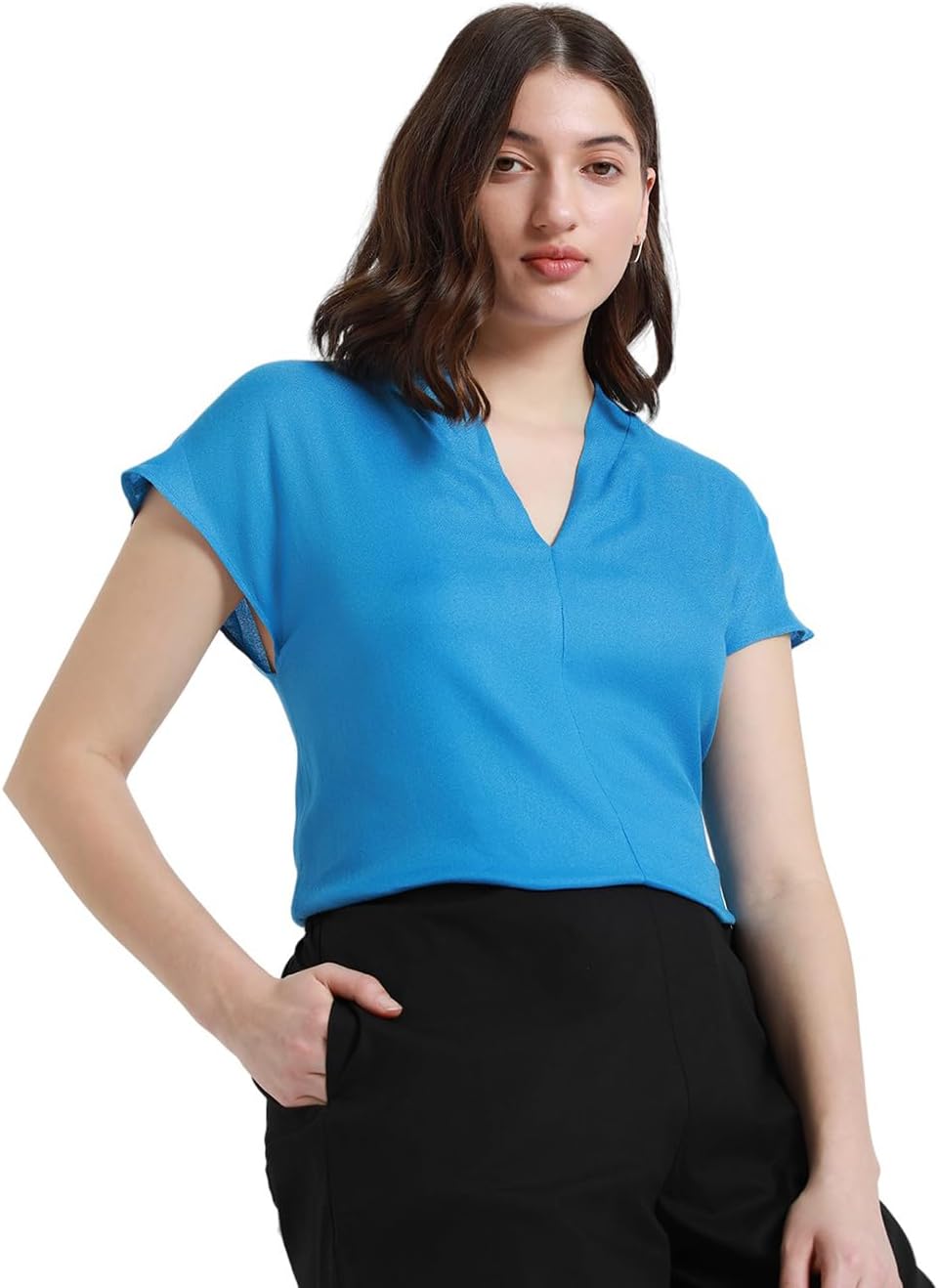 DL Woman Solid V-Neck Short Sleeve Top