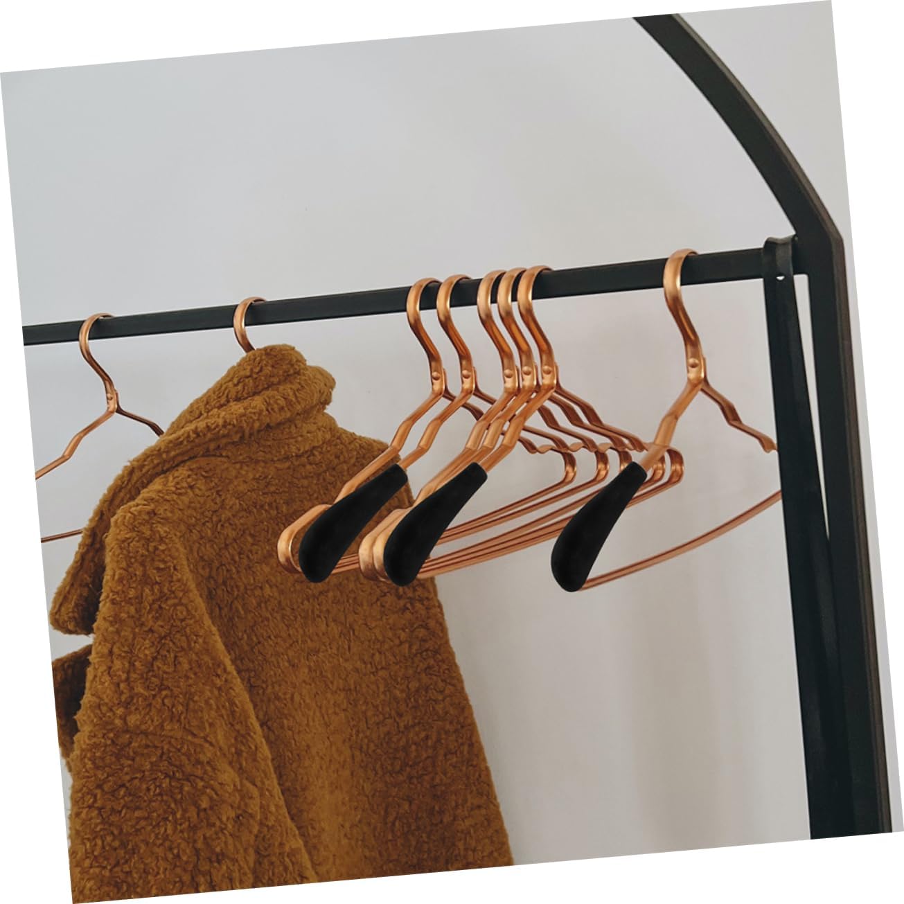 PRETYZOOM 48pcs Wide Hanger Shoulder Forms Suit Hanger Shoulder Pads Flocking for Non-Skid Clothing