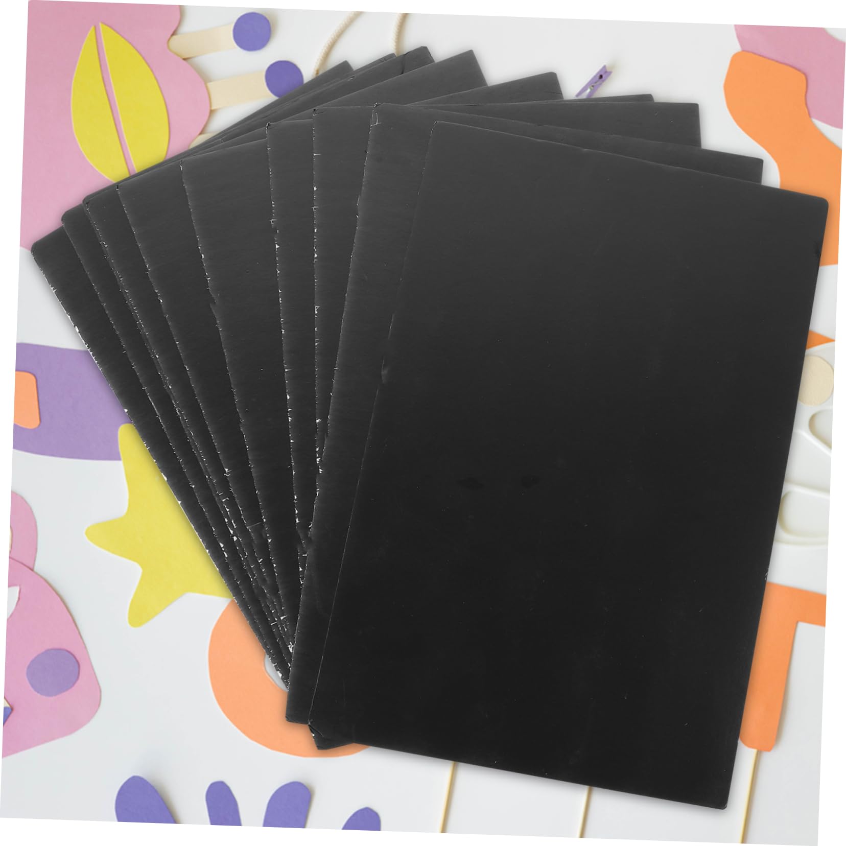 Feuilles Cartonné Noir A4 Surface Lisse et Résistante Lot de 50 pour Dessin, Peinture et Activités Artistiques