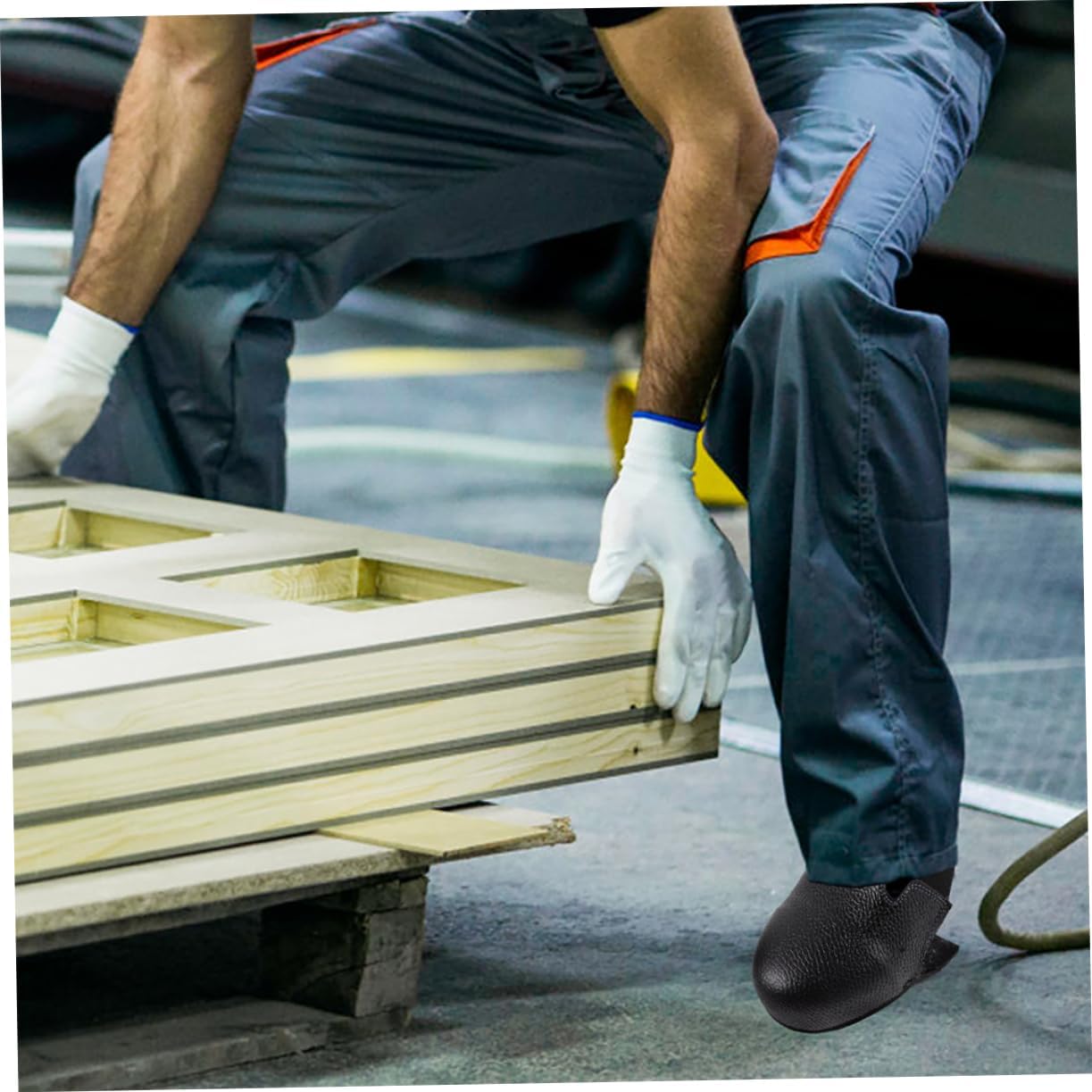 2 Pairs Safety Overshoes with Toe Protection Non Slip Design for Construction and Industrial Use Insulated Shoe Covers for Cold Weather and Reusable Safety Overshoe