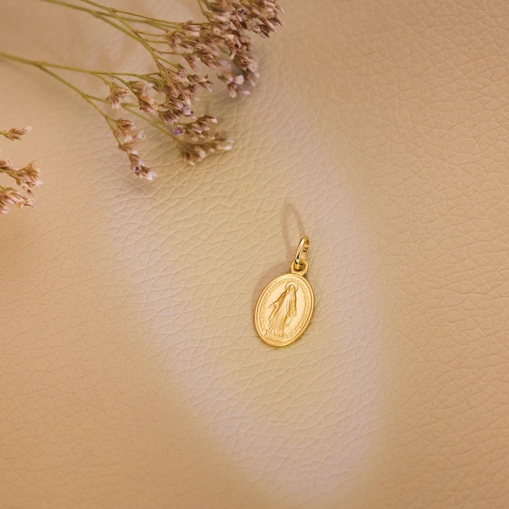 Medaglia d'oro 18k della Vergine Miracolosa ovale 14 mm.