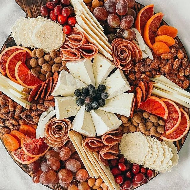 Miniatura 7 de 34 Degrees Sesame Crisps  Galletas finas ligeras y crujientes para embutidos, tablas de queso y entretenimiento, paquete individual (4.5 onzas)