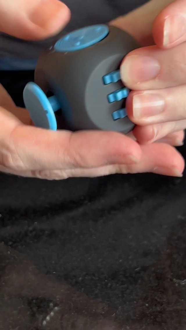 Thefube Fidget Cube - Fidget Toys Deluxe, Anti Stress Adultes Et