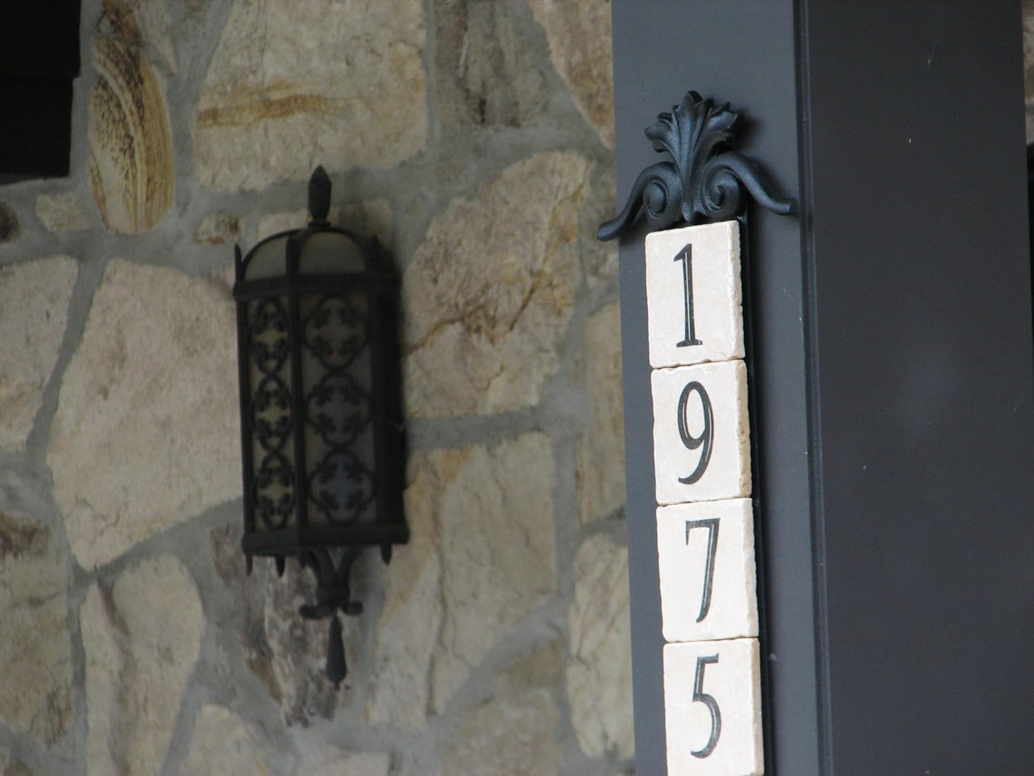 Snapklik.com : Double Large Crested 4-Number Address Signs For Houses ...