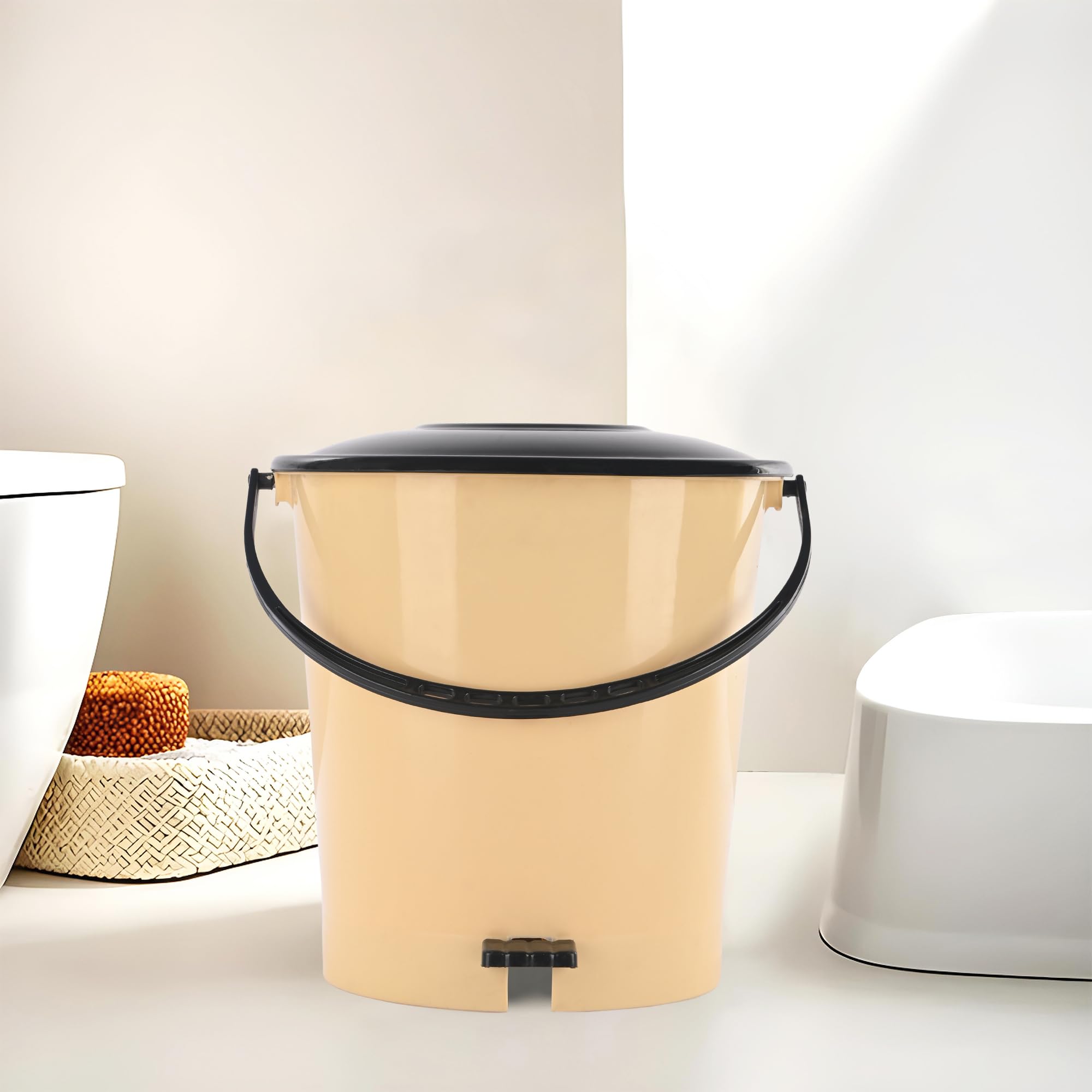 Kuber Industries 7 Ltr Plastic Dustbin for Home with Pedal Lid & Handle | Dustbin for Kitchen Bathroom & Office | Garbage Bin for Wet or Dry Waste | Ultra- Cream & Black