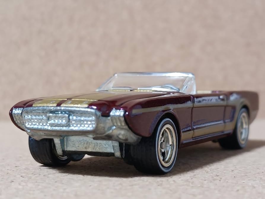 洋書　フォード　マスタング　Forty years of fun Ford Mustang 40 Years of Fun: Auto Editors of Consumer Guide