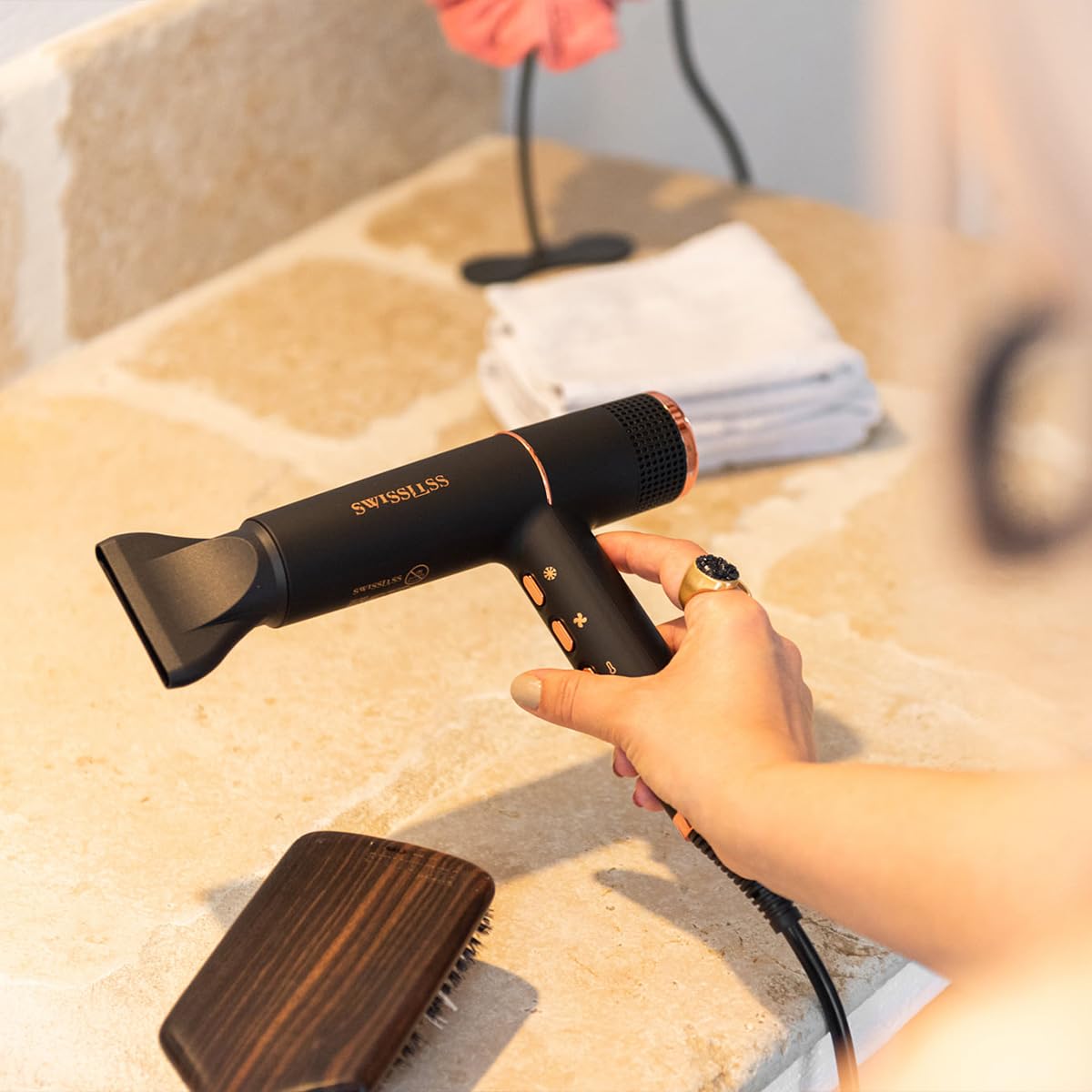 SWISSLISS - Sèche Cheveux The Cloud Edition - Moteur Brushless 110000tr/min - 1800W 2000W