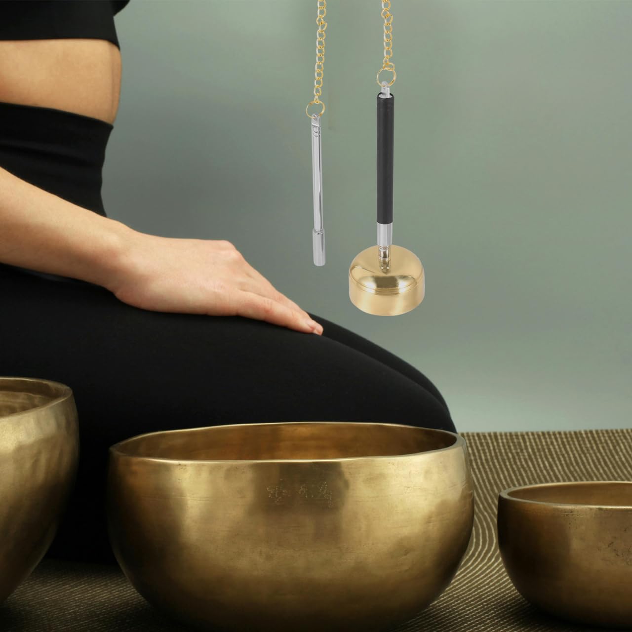 TOYANDONA Traditionelle Buddhistische Handglocke Aus Kupfer Mit Tragbarem Griff Für Meditation Spirituelle Reinigung Und Gebetsrituale 32.28 Zoll