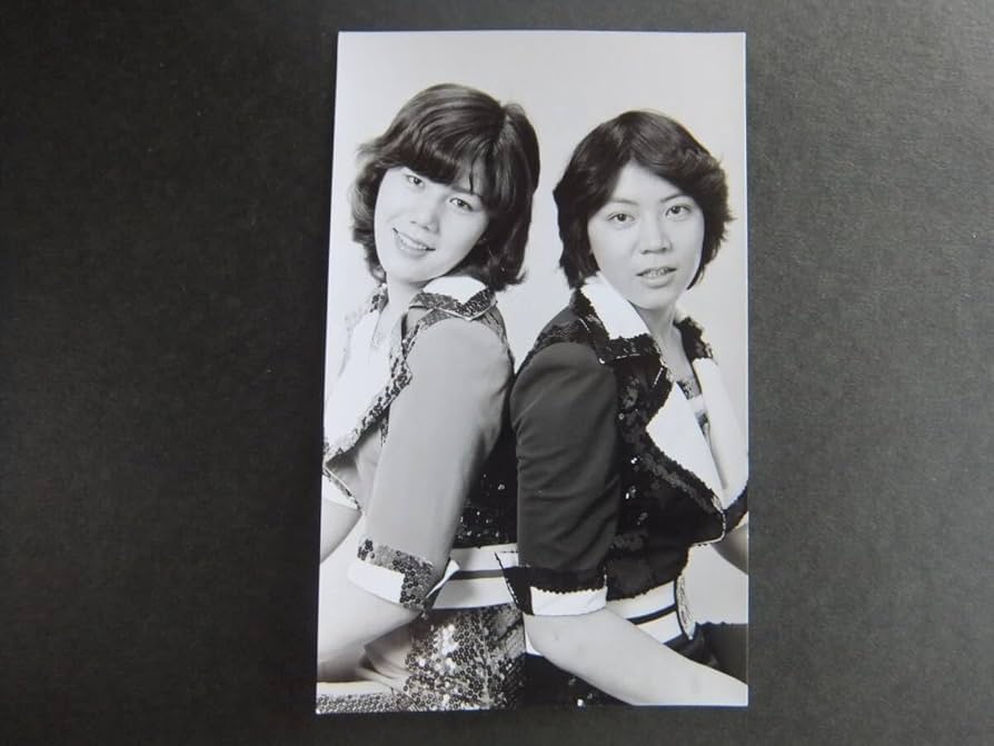 ビューティ・ペア プロマイド　ジャッキー佐藤　マキ上田　全日本女子プロレス Amazon.co.jp: 色紙 ビューティペア ジャッキー佐藤&マキ上田