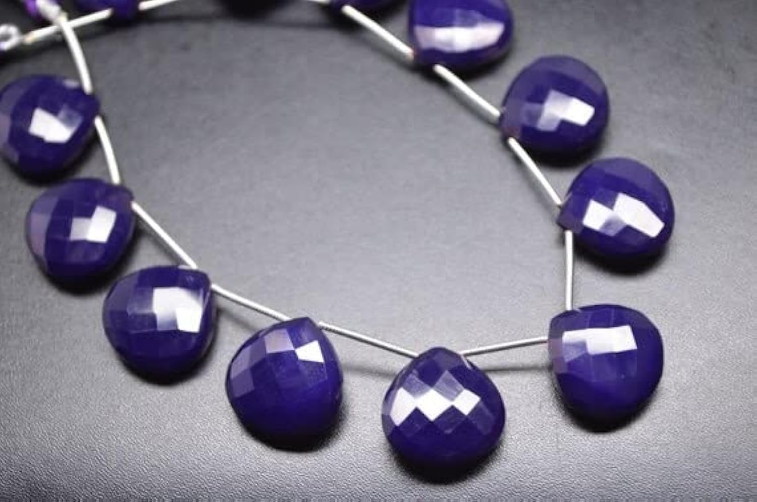Perles de chalcédoine violette en forme de grand cœur facetté LKBEADS de 17mm pour haute joaillerie