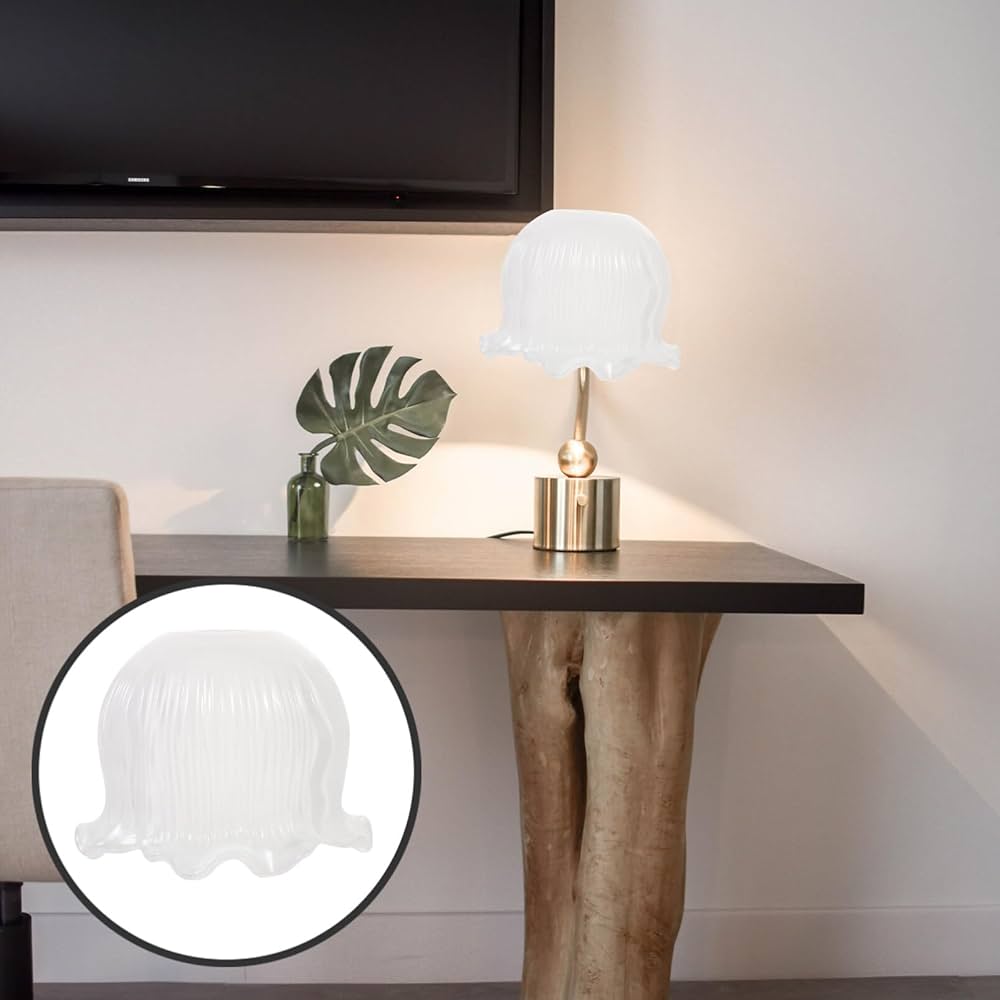 ♡スペイン製　テーブルランプ　チューリップ型ガラスシェードお洒落♡ ♡スペイン製 テーブルランプ チューリップ型ガラスシェードお洒落♡