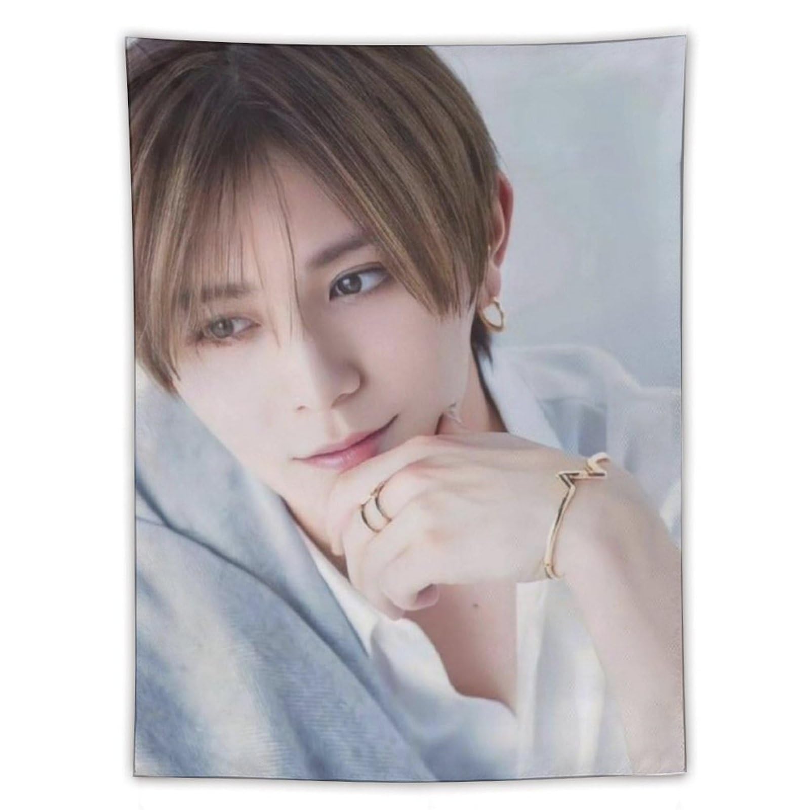 山田涼介　ポスター Amazon.co.jp: 山田涼介 ポスター タペストリー 壁アートホーム バス