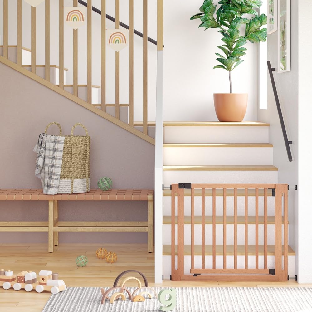 Safetots Puerta Elegante de Seguridad De Madera, Natural, 63cm - 71cm, Puerta de Seguridad con Ajuste por Presión, Puerta para Bebés para Escaleras, Pasillos y Puertas | No requiere taladrar, puerta de una sola pieza sin extensiones, puerta extra ancha y