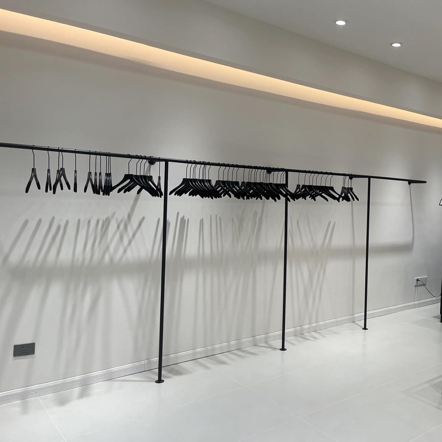 Industrial Pipe Clothes Rack, T-Shaped Wall Mounted Garment Rack, Malls Showroom Boutique Retail Display Racks, Multi-Purpose Dress Suit Jacket Storage Holder, Organizer (Color : Black, Siz