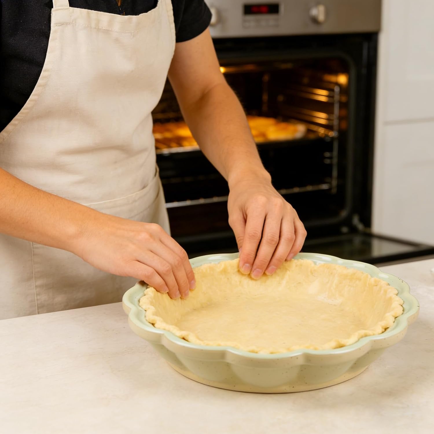 10.2 Inch Ceramic Pie Pan, Fluted Deep Pie Dish, Oven Microwave Safe, Non-Stick Porcelain Pie Plate for Apple Pie, Quiche & Tarts