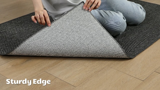 BOMBE MAT MINI (ND2 ver.)　RETRO STRIPE Amazon.com: Color&Geometry Mini Ultra Thin Indoor Door Mat