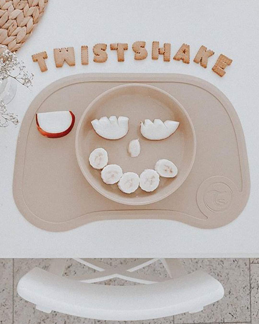 TWISTSHAKE Plato Sellado con Tapa PP y Fondo de Silicona, Alimentación para bebes, Vajilla Libre de BPA, 6+ Meses, Azul Pastel