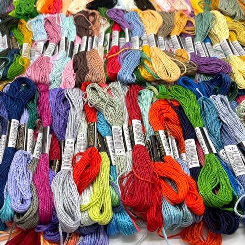 Image of Bracelet String Kits, 200 Colors Rainbow Color Embroidery Thread, Cross Cotton Stitch Embroidery Thread, Bracelet Yarn with 20 Plastic bobbins(200 Color)
