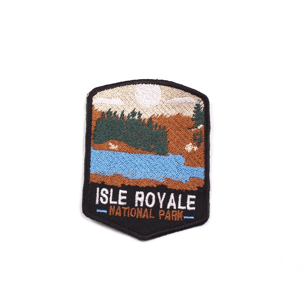 Isle Royale US National Park Patch Souvenir - Embroidered Travel Badge Iron on Transfer Fabric Applique - 63 National Park Collection