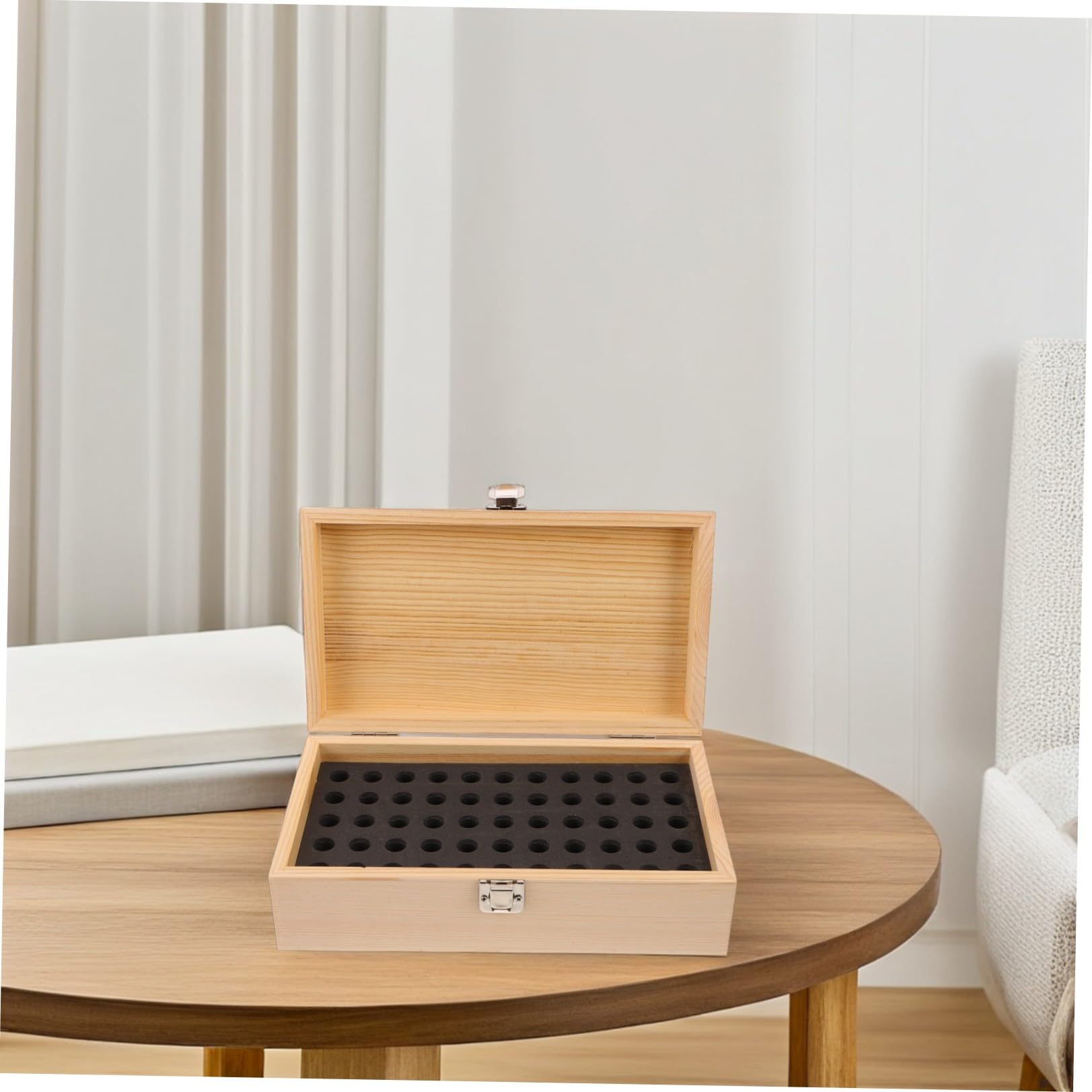 NUOBESTY Organizzatore per Batterie Aa in Legno con 55 Scomparti Protettivi e Rivestimento in Spugna per Protezione Sicura, Custodia Compatta per Viaggi e Uso Generale