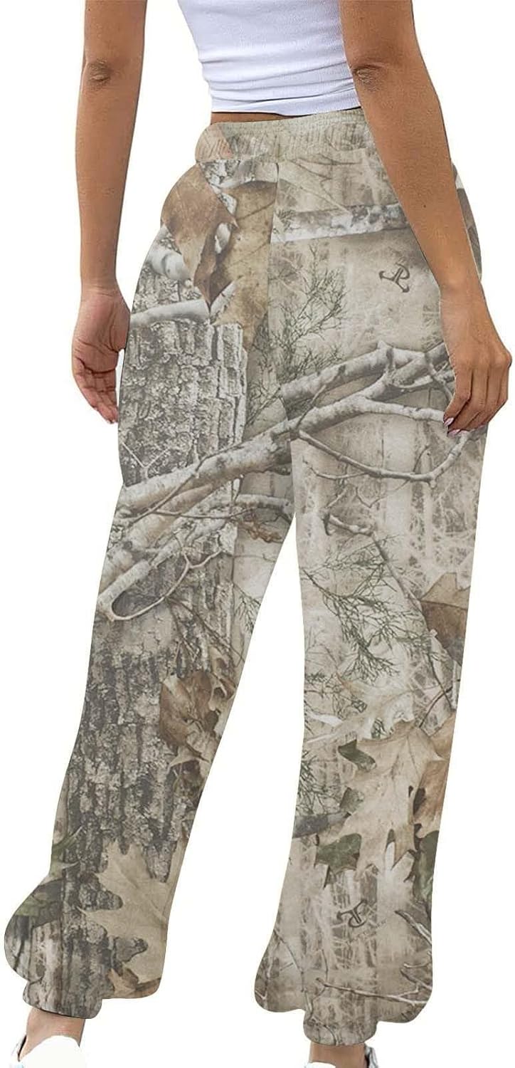 Camo Sweatpants Women Maple Leaf Print Oversized Sweatpants Fleece Camouflage High Waisted Joggers Pants with Pockets