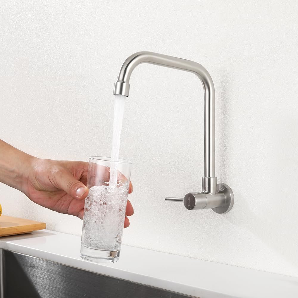 Grifo Cocina de Pared Solo Agua Fría, G 1/2" Grifería para Fregadero Giratorio a 360​°, Monomando Acero Inoxidable 304, Aireador Extraíble, Cepillado