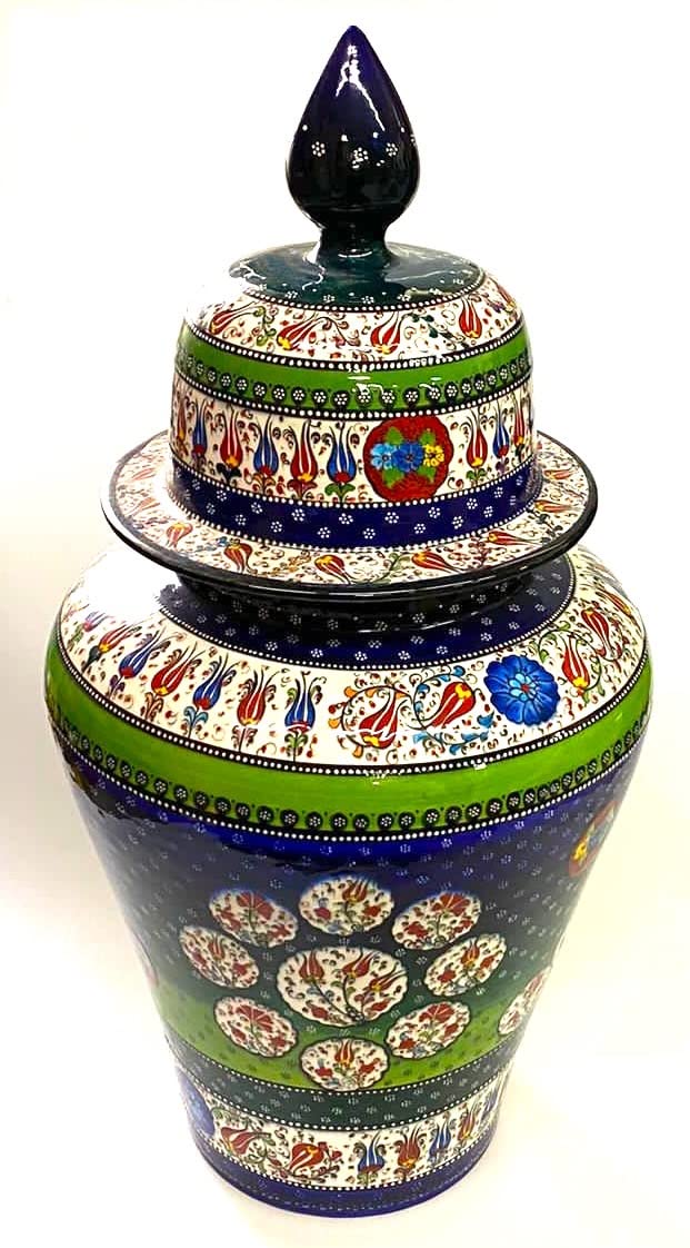 トルコ蓋つき壺