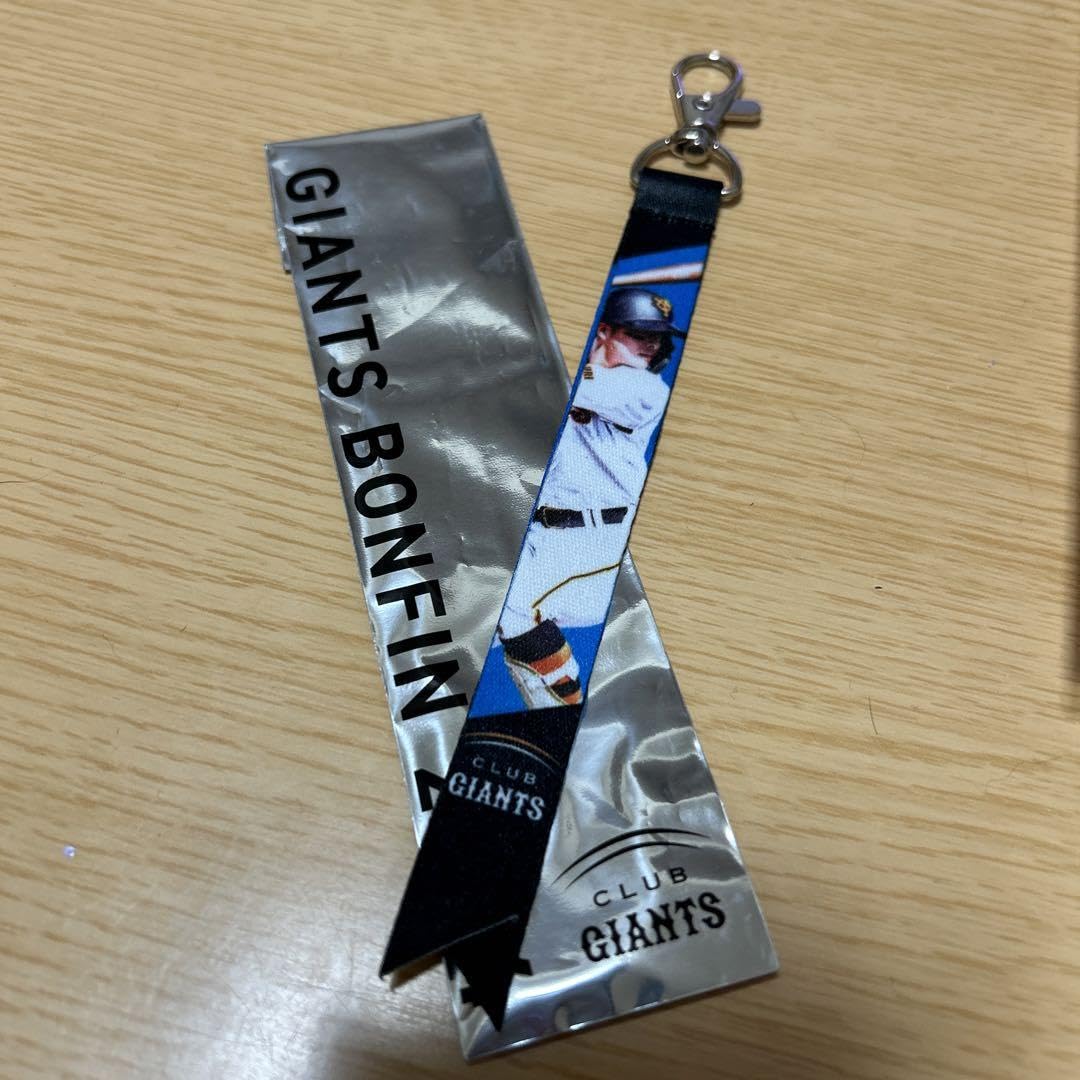 ジャイアンツ　ボンフィン Amazon.co.jp: 湯浅大 読売ジャイアンツ 巨人 ボンフィン 2024