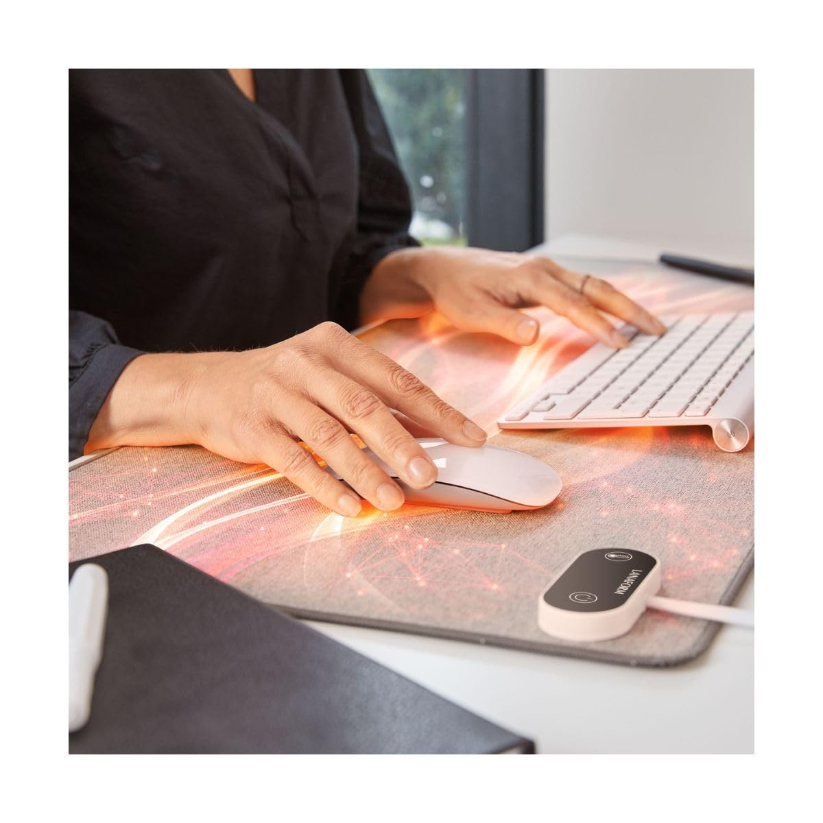 Heating Desk Pad - Alfombrilla Escritorio Calefactable - Ratón XXL Calor - Manos Calientes Ordenador - 3 Zonas Temperatura Ajustable - Superficie Algodón Antideslizante – Gaming Teletrabajo Confort
