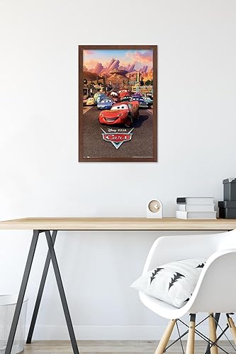 Vista 10 de Trends International Disney Pixar Cars - Póster de pared de una hoja, 14.725 x 22.375 pulgadas, versión premium sin marco